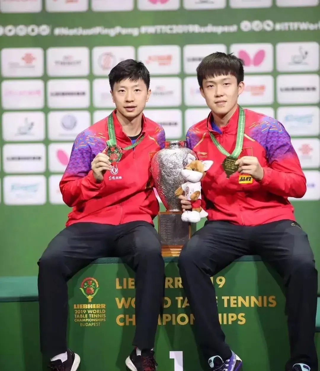 奥地利乒乓球队横扫瑞典乒乓球队,马龙完成帽子戏法的简单介绍 奥地利乒乓球队横扫瑞典乒乓球队,马龙完成帽子戏法的简单介绍