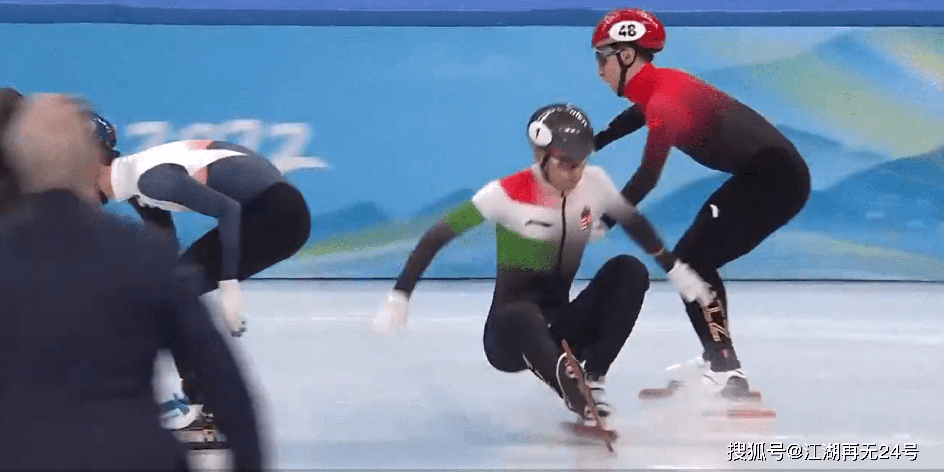 中能队战术谨慎，慎防对手犯规，力争胜利的简单介绍