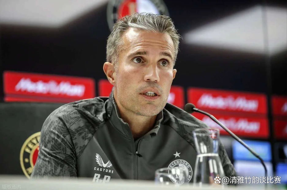 乌拉圭爆冷荷兰，范佩西打破历史纪录的简单介绍