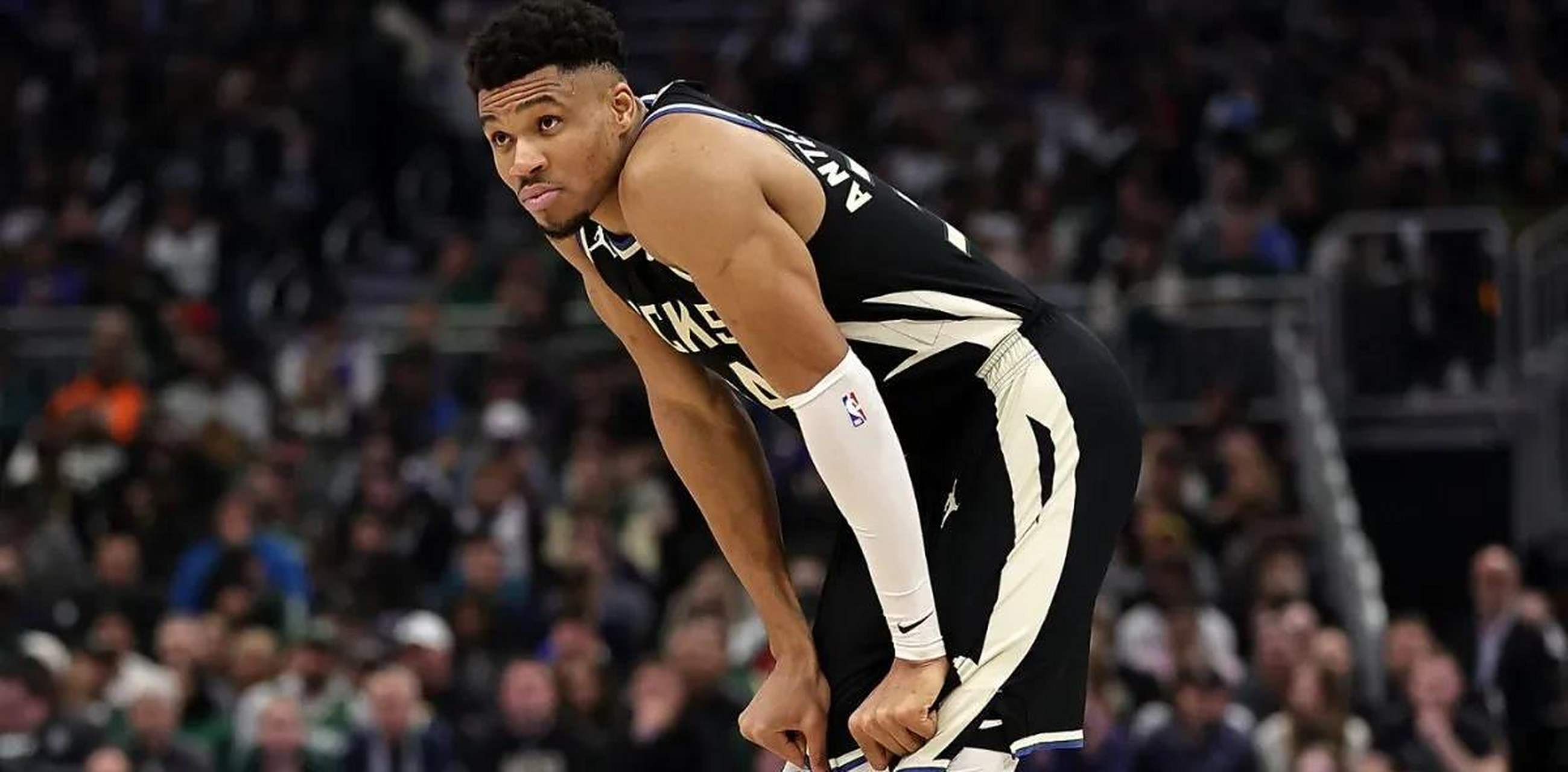 PG平台-南韩男篮险胜雄鹿B队，克莱制霸全场