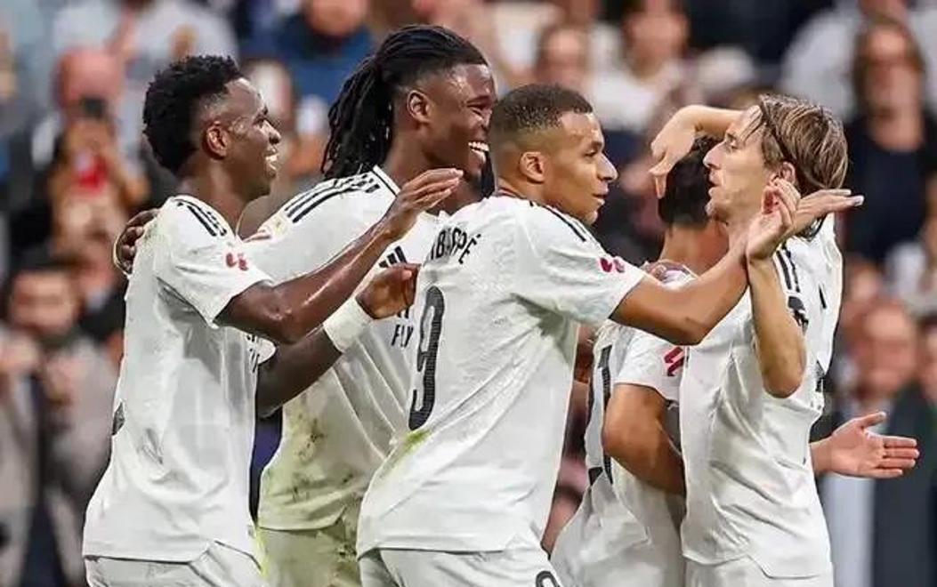 巴萨险胜巴黎,姆巴佩状态火热的简单介绍 巴萨险胜巴黎,姆巴佩状态火热的简单介绍