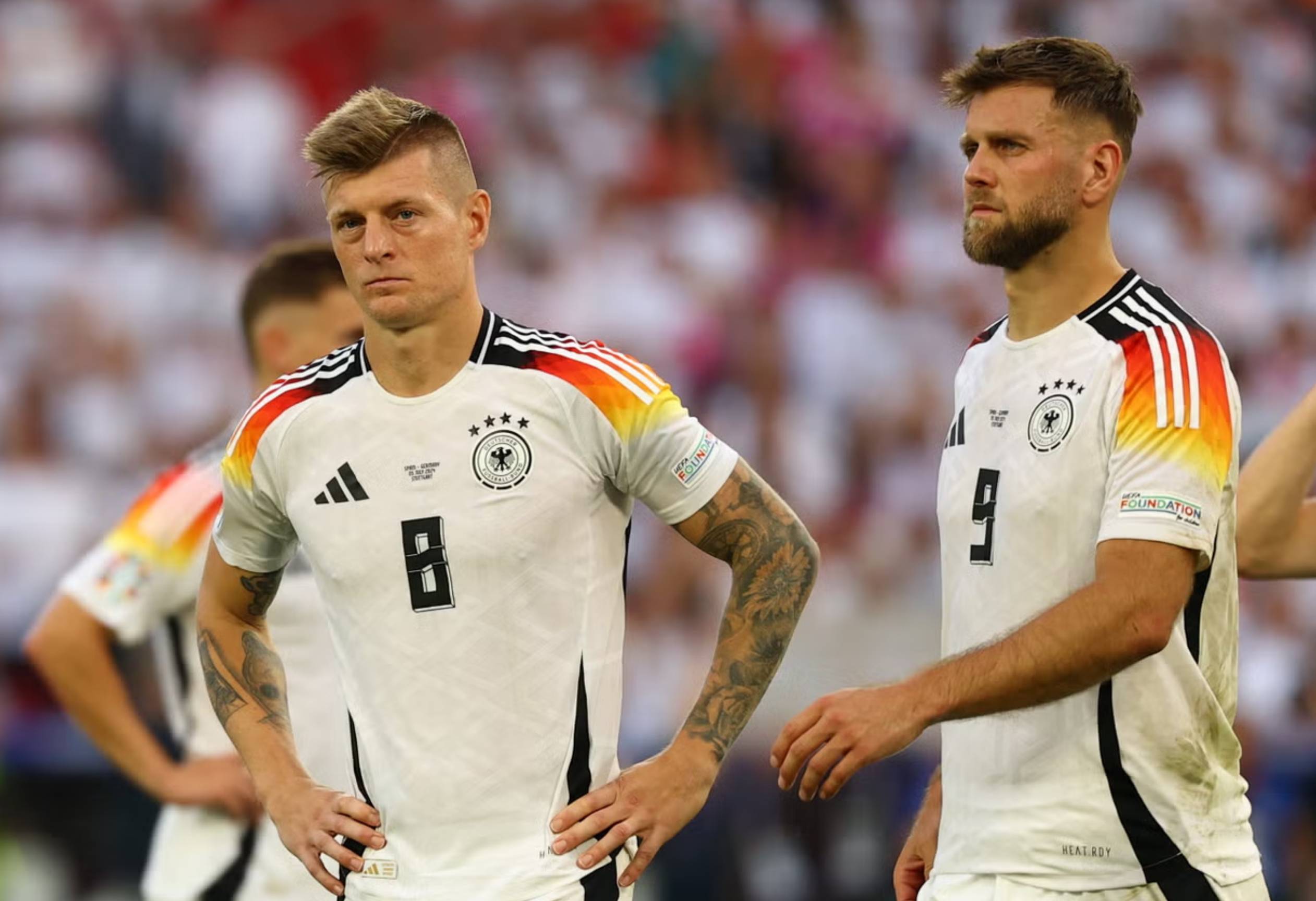 包含欧洲国家队实力碰撞,角逐决胜时刻的词条 包含欧洲国家队实力碰撞,角逐决胜时刻的词条