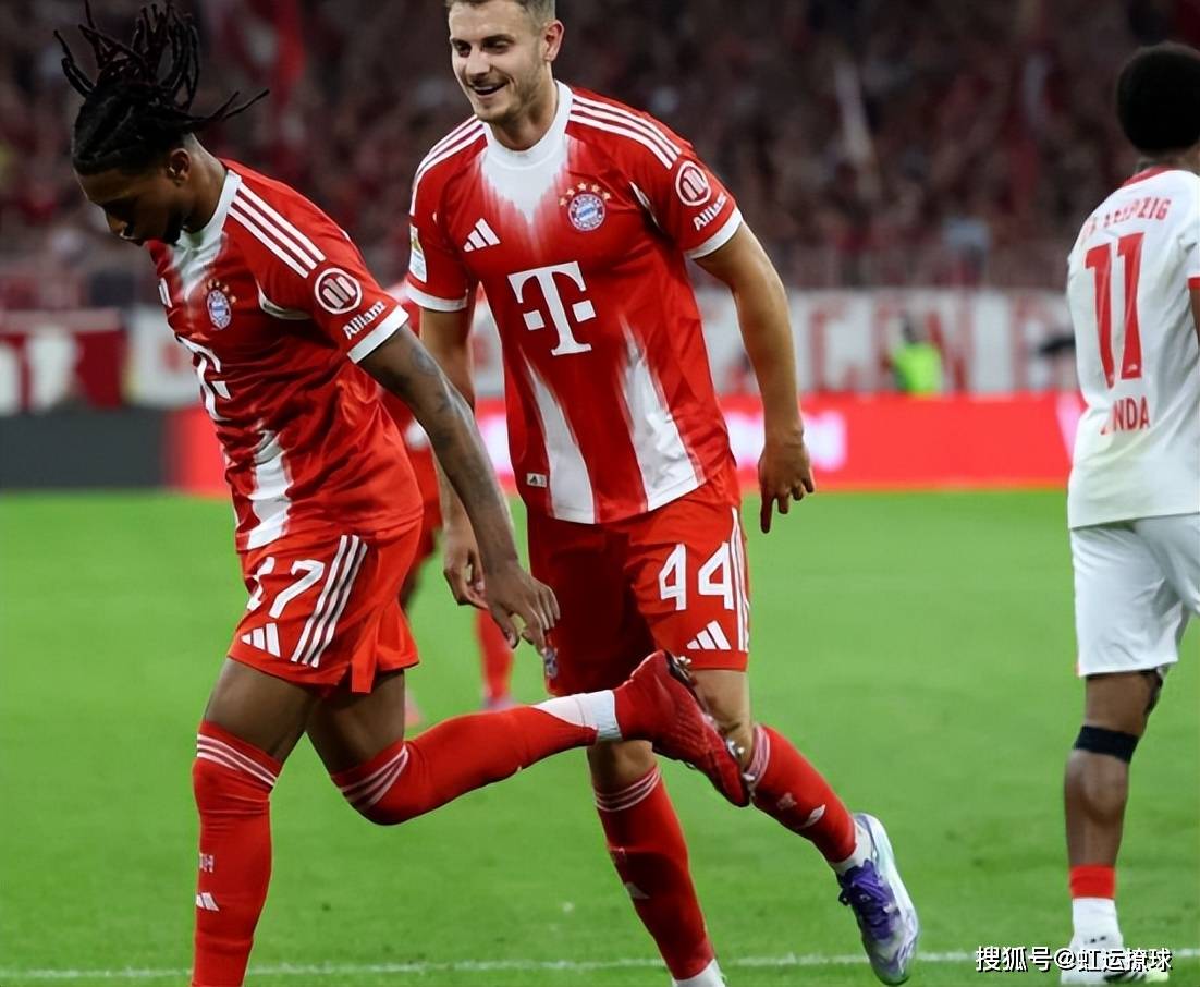 门兴队后卫多次解围守住球门不失的简单介绍