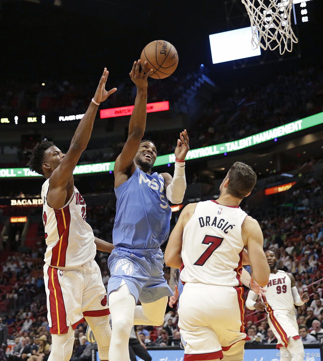 森林狼横扫勇士,客场夺得胜利 森林狼横扫勇士,客场夺得胜利