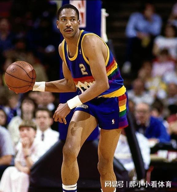 关于雄鹿队新秀崭露头角,成为球队未来的希望的信息 关于雄鹿队新秀崭露头角,成为球队未来的希望的信息