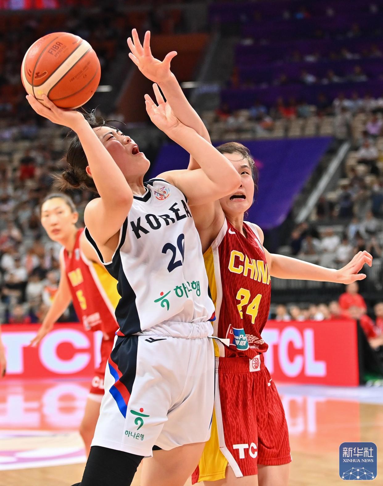 PG中国官网-亚洲巨星在NBA赛场上绽放，成为焦点