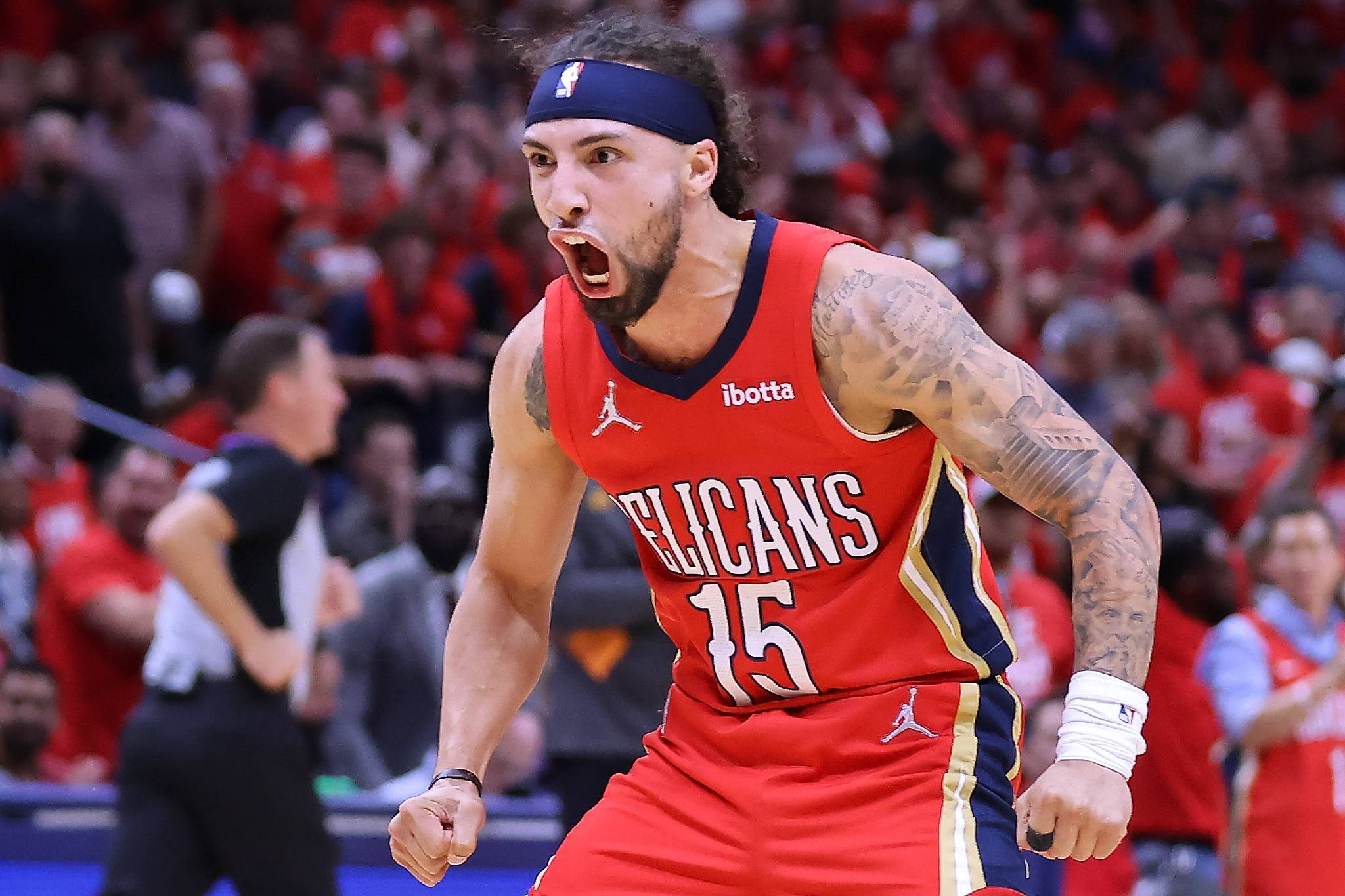 火箭惨败鹈鹕，保罗状态低迷