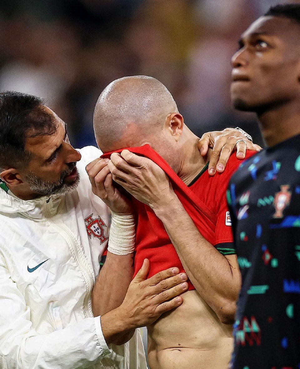 波兰鏖战里昂，莫德里奇制霸全场