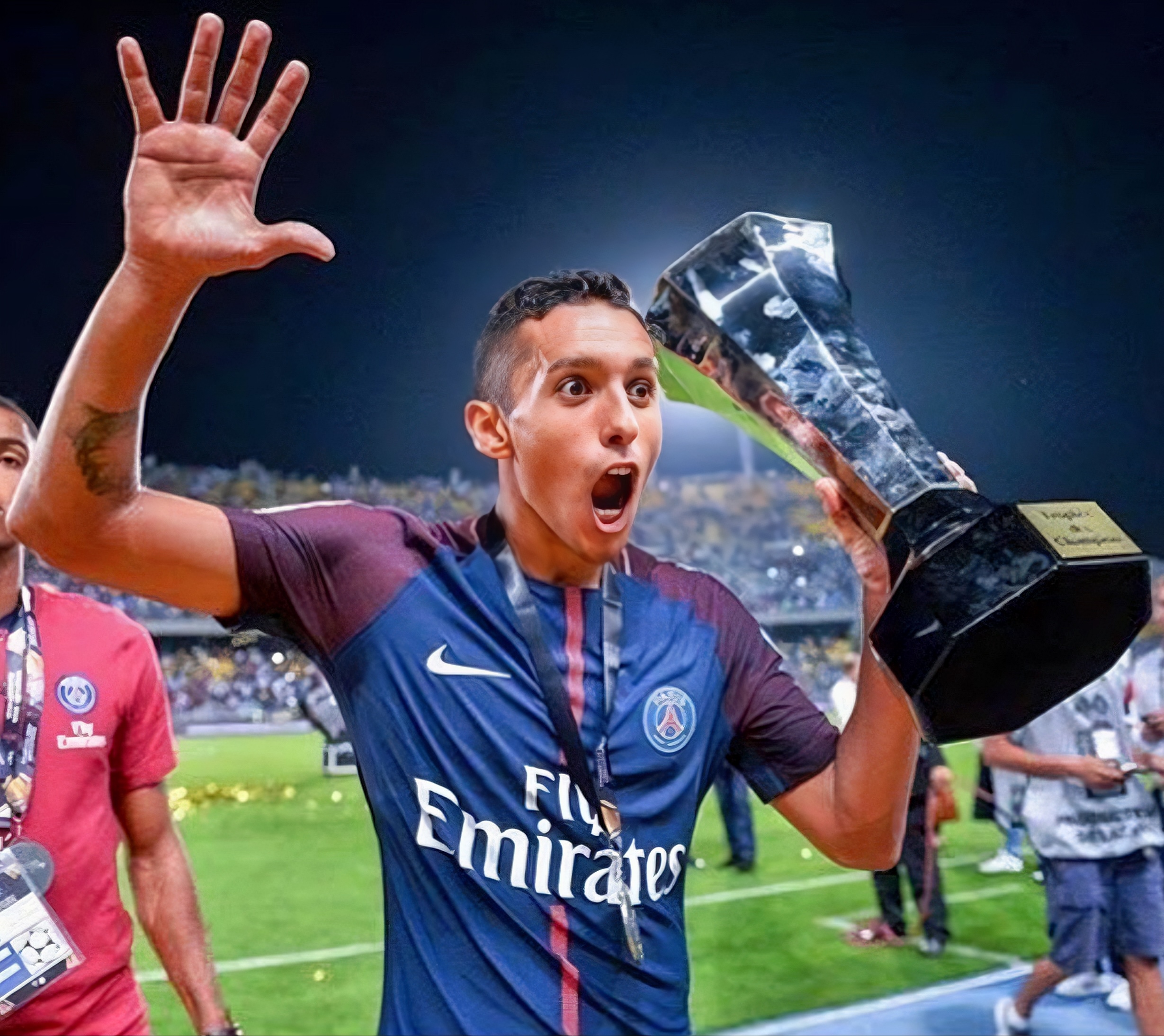 包含那不勒斯逆转莱比锡红牛，马尔基尼奥斯惊艳世界的词条