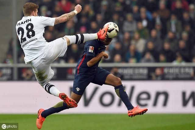 关于红牛二队横扫梅赛德斯,汉密尔顿状态火热的信息 关于红牛二队横扫梅赛德斯,汉密尔顿状态火热的信息