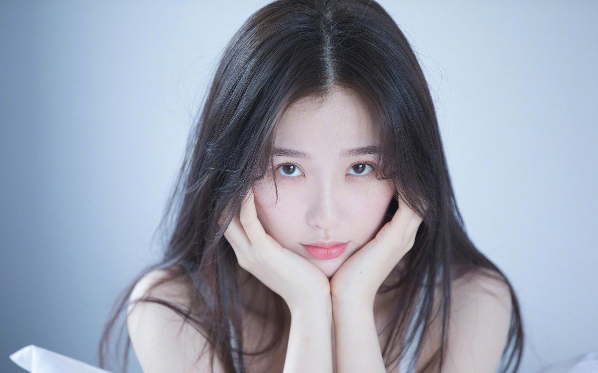 东决关键战之夜，恩佐防守端锁死对手，铸就钢铁防线传奇