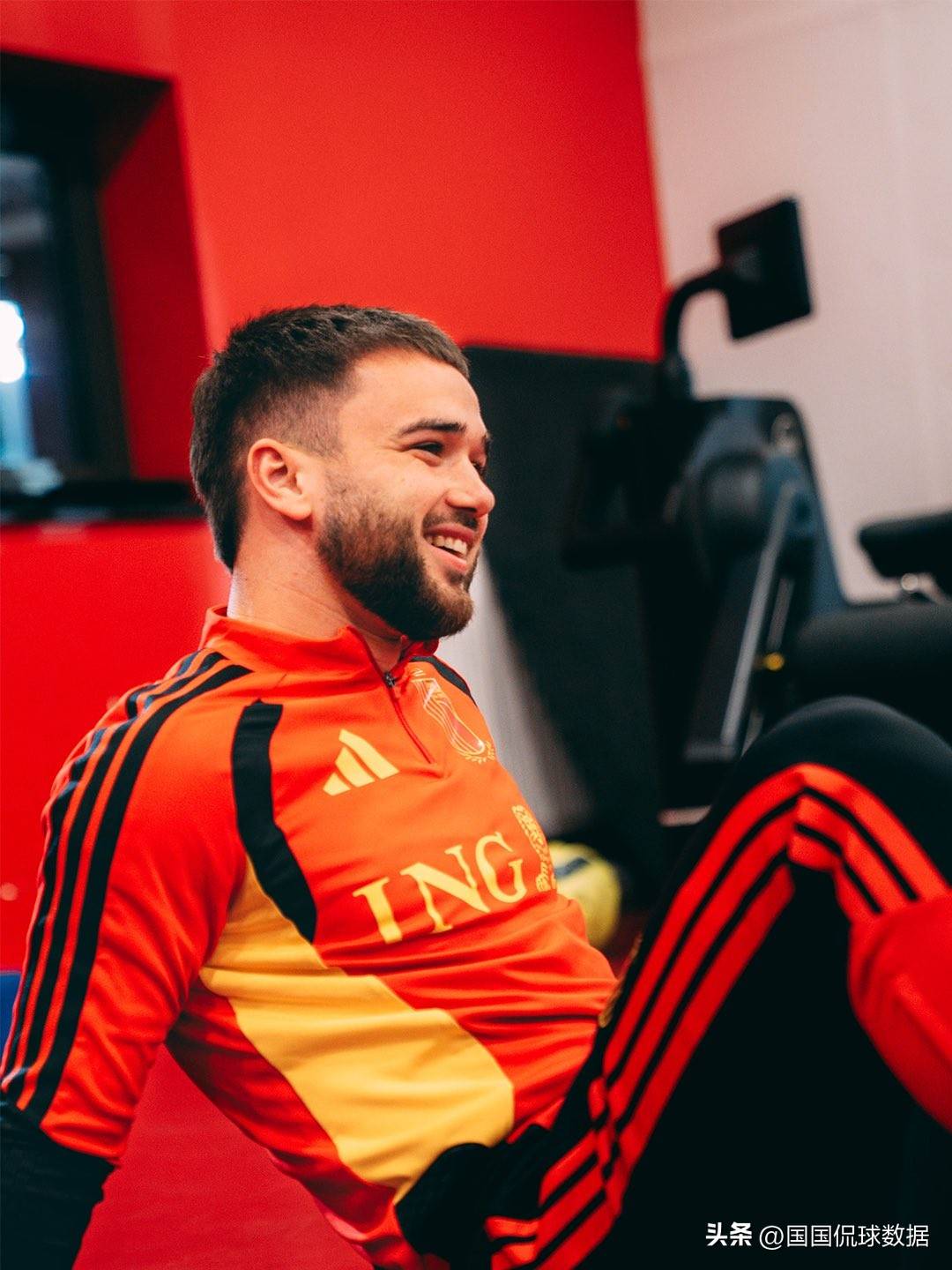 比利时国家队大胜对手，锁定小组第一出线的简单介绍