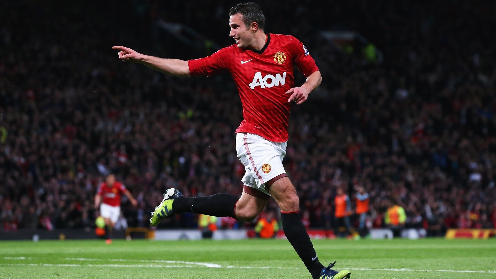 铁血蓝黑,布鲁诺的战术革命与国际米兰的欧冠血战