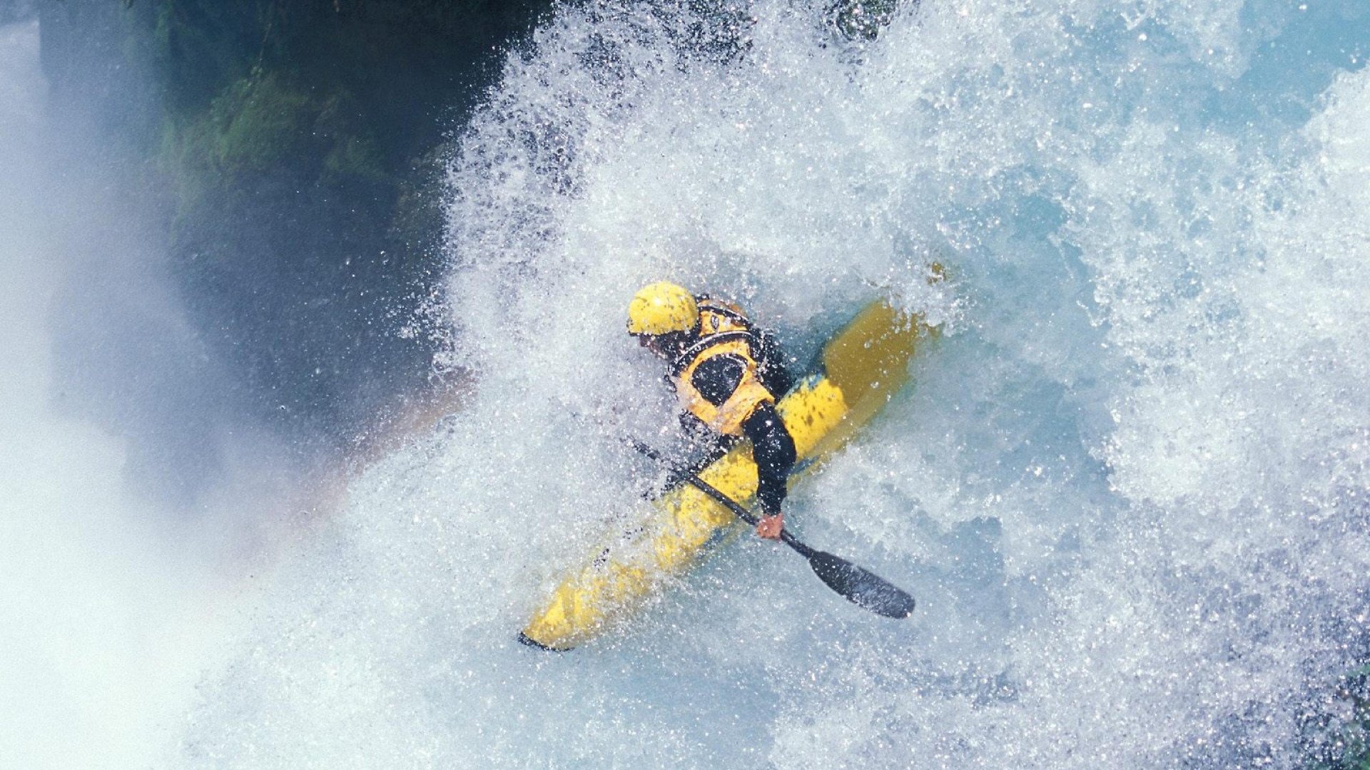 红土之王法网封神,纳达尔用罗兰·加洛斯的传奇碾压ATP总决赛的喧嚣