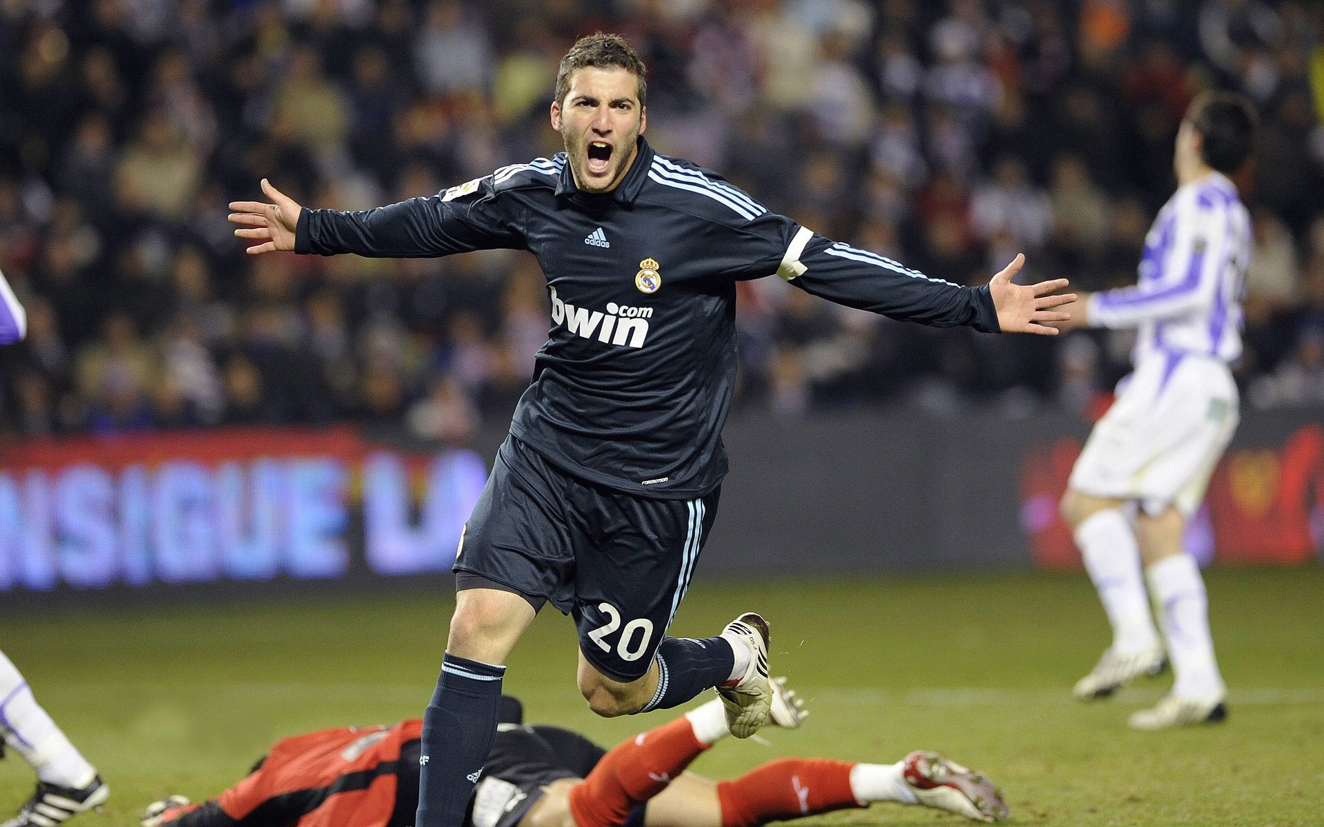 雷恩末节风暴席卷波斯铁骑,阿劳霍铁索横江锁死伊朗箭头